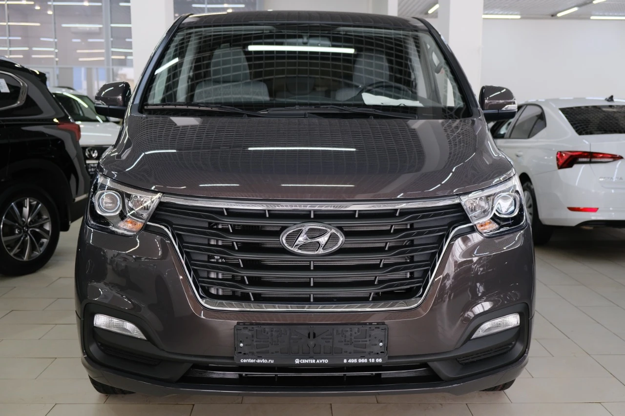 Hyundai H-1